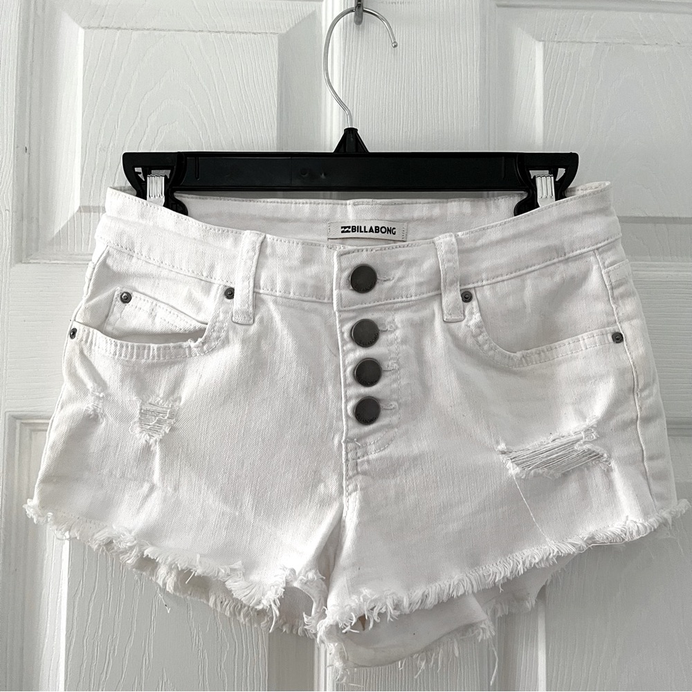 BILLABONG SIZE:25(small) SHORTS